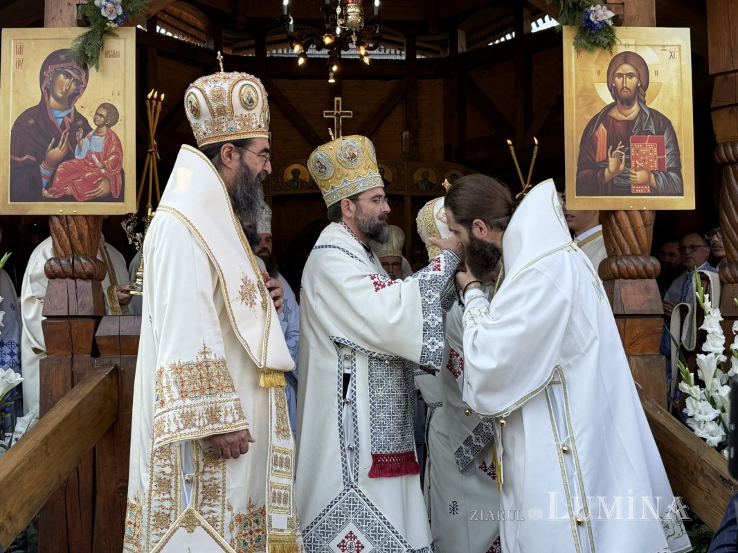 Hirotonia noului Arhiereu‑vicar al Episcopiei Ortodoxe Române a Italiei 373258