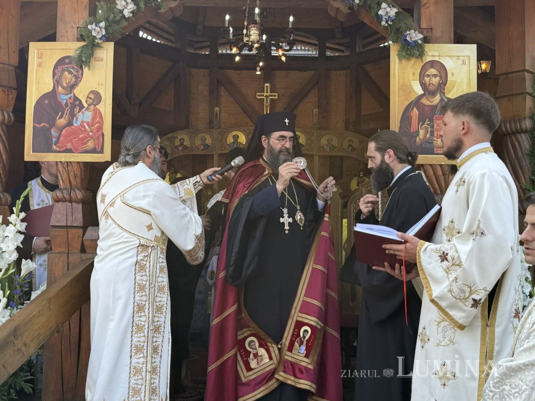 Hirotonia noului Arhiereu‑vicar al Episcopiei Ortodoxe Române a Italiei 373264