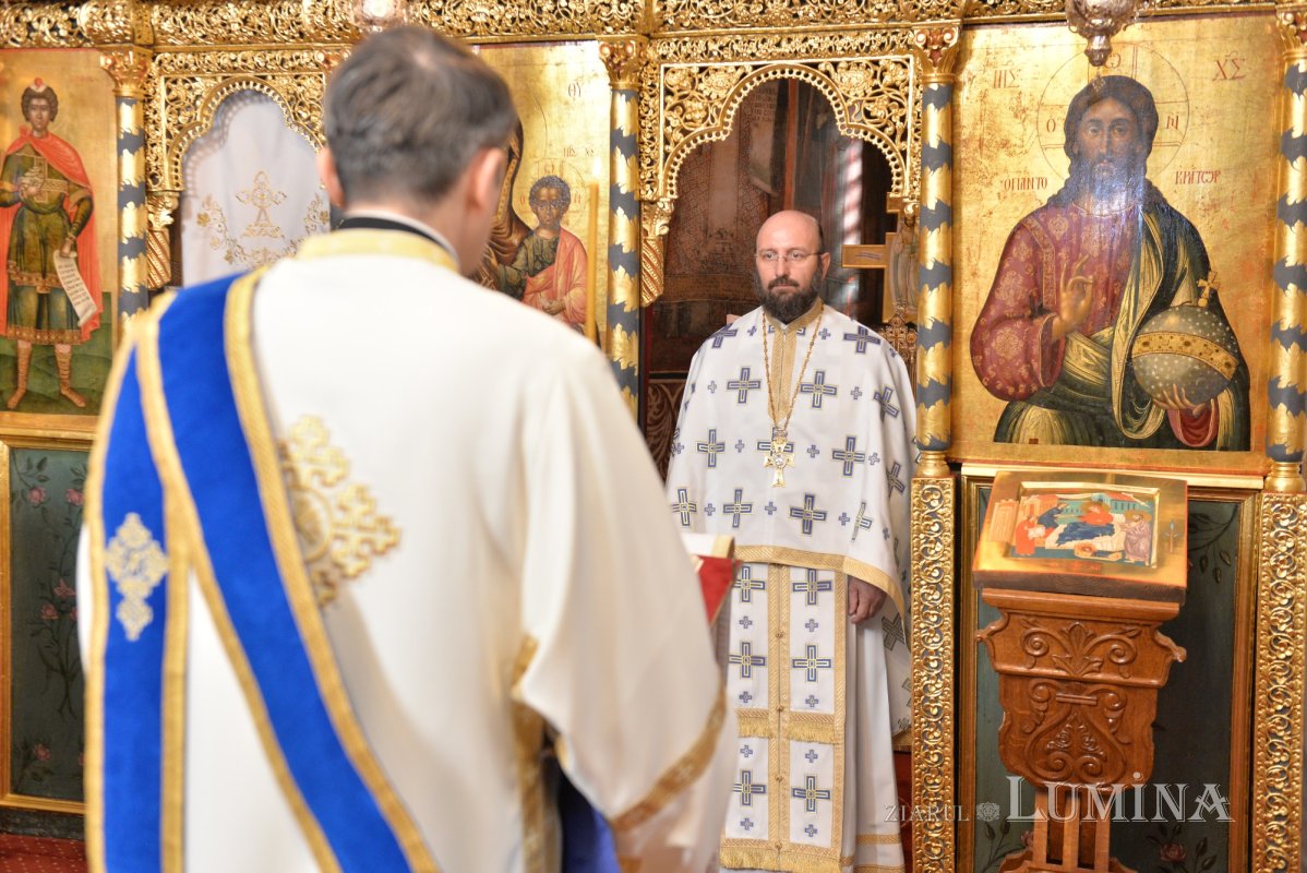 „Maica Domnului, Eva cea nouă, prin ascultare smerită aduce lumii viață” 373220