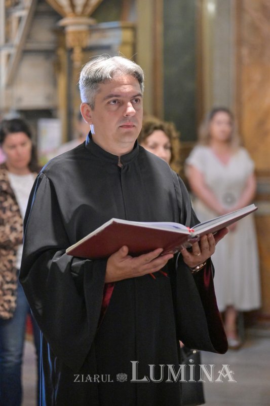 Parohia Zlătari din Capitală la ceas de sărbătoare 373322