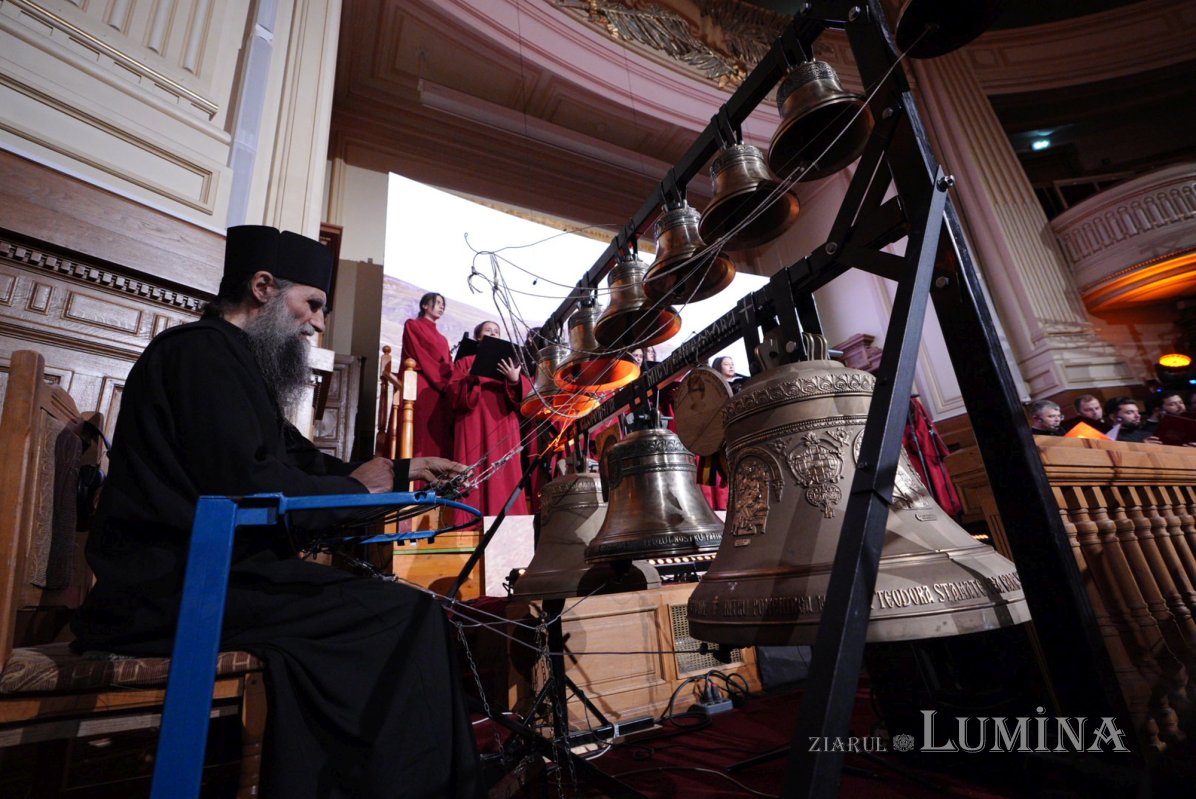 Concert caritabil la Palatul Patriarhiei din București 373600