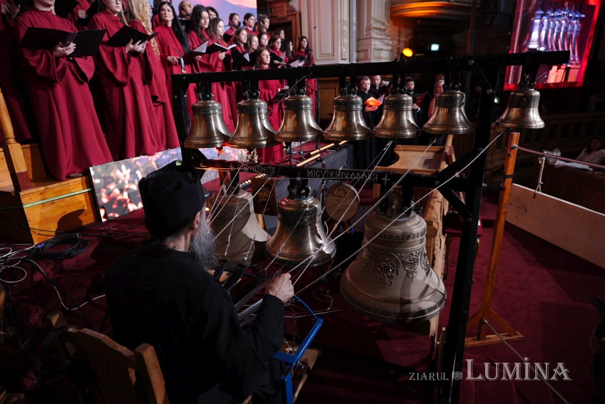 Concert caritabil la Palatul Patriarhiei din București 373602