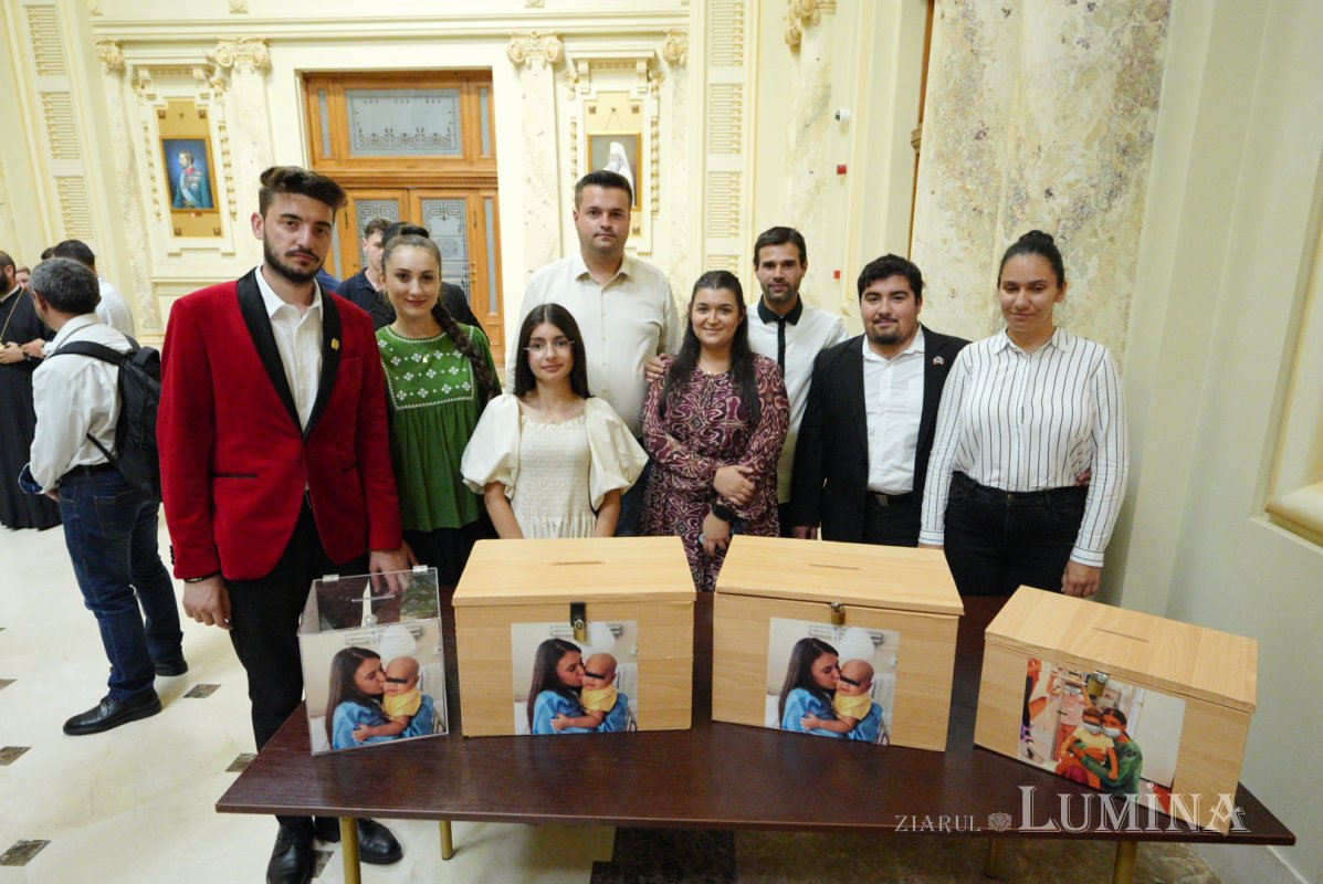 Concert caritabil la Palatul Patriarhiei din București 373623