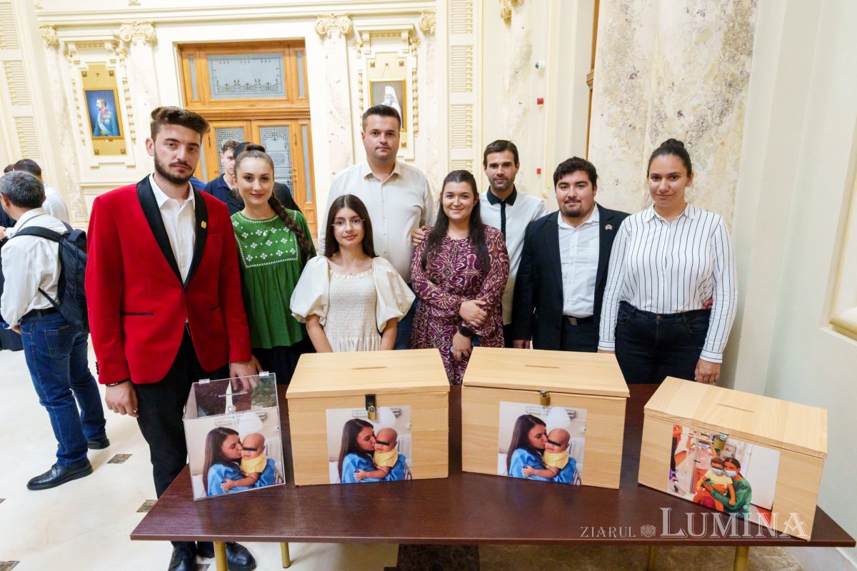 Concert caritabil la Palatul Patriarhiei din București 373649