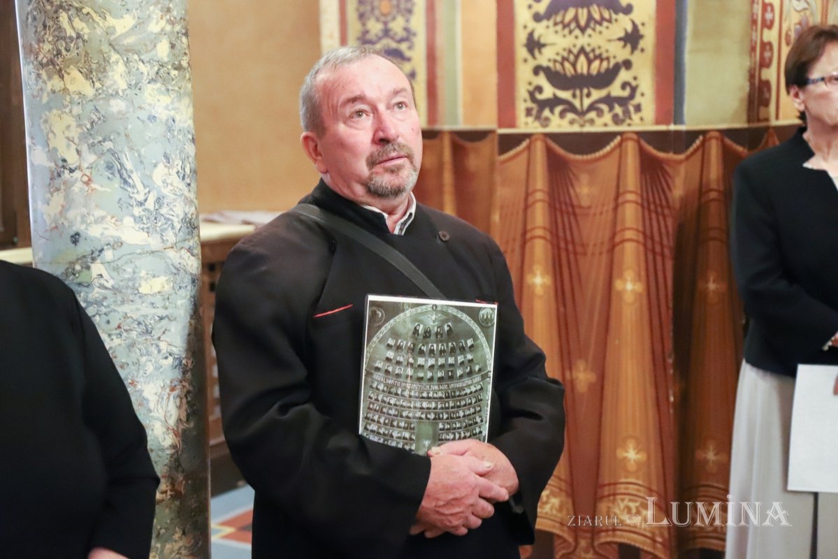 Revedere la Facultatea de Teologie Ortodoxă „Sfântul Andrei Şaguna” din Sibiu 373560