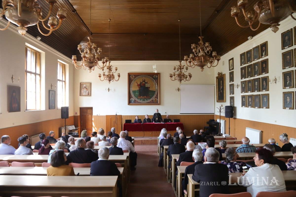 Revedere la Facultatea de Teologie Ortodoxă „Sfântul Andrei Şaguna” din Sibiu 373570