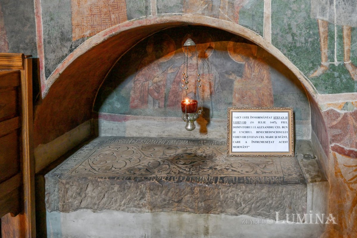 Sclipirile Luminii: Mănăstirea Neamţ 373527