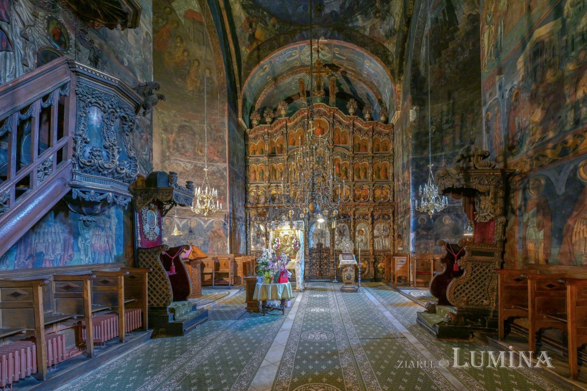 Sclipirile Luminii: Mănăstirea Neamţ 373528