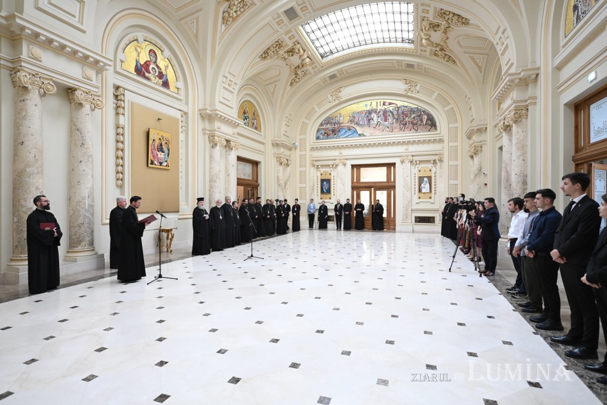Voluntari ITO distinși la Palatul Patriarhiei 374117