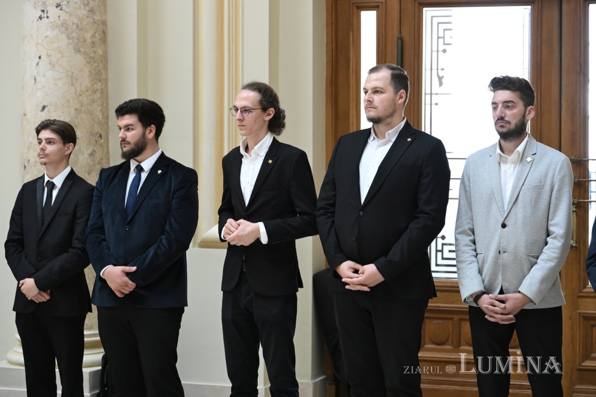Voluntari ITO distinși la Palatul Patriarhiei 374119
