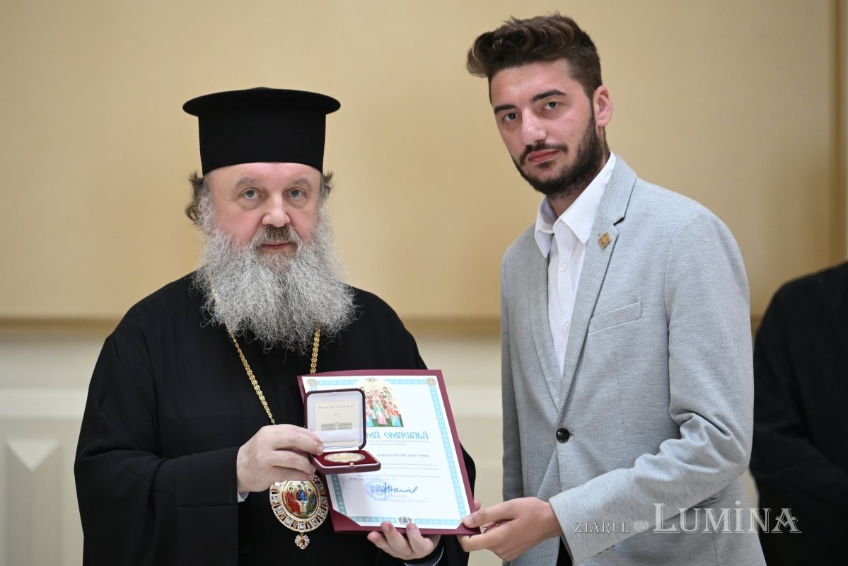 Voluntari ITO distinși la Palatul Patriarhiei 374138