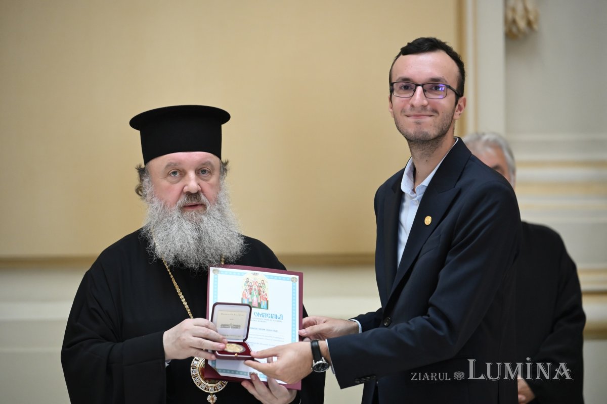 Voluntari ITO distinși la Palatul Patriarhiei 374143