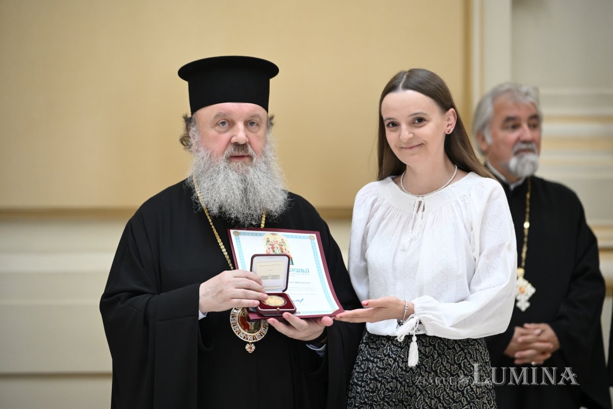 Voluntari ITO distinși la Palatul Patriarhiei 374148