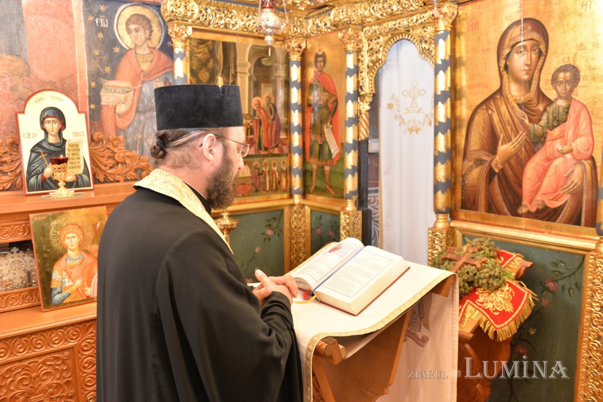 Lepădarea de sine - o înviere spirituală din mormântul narcisismului 374580