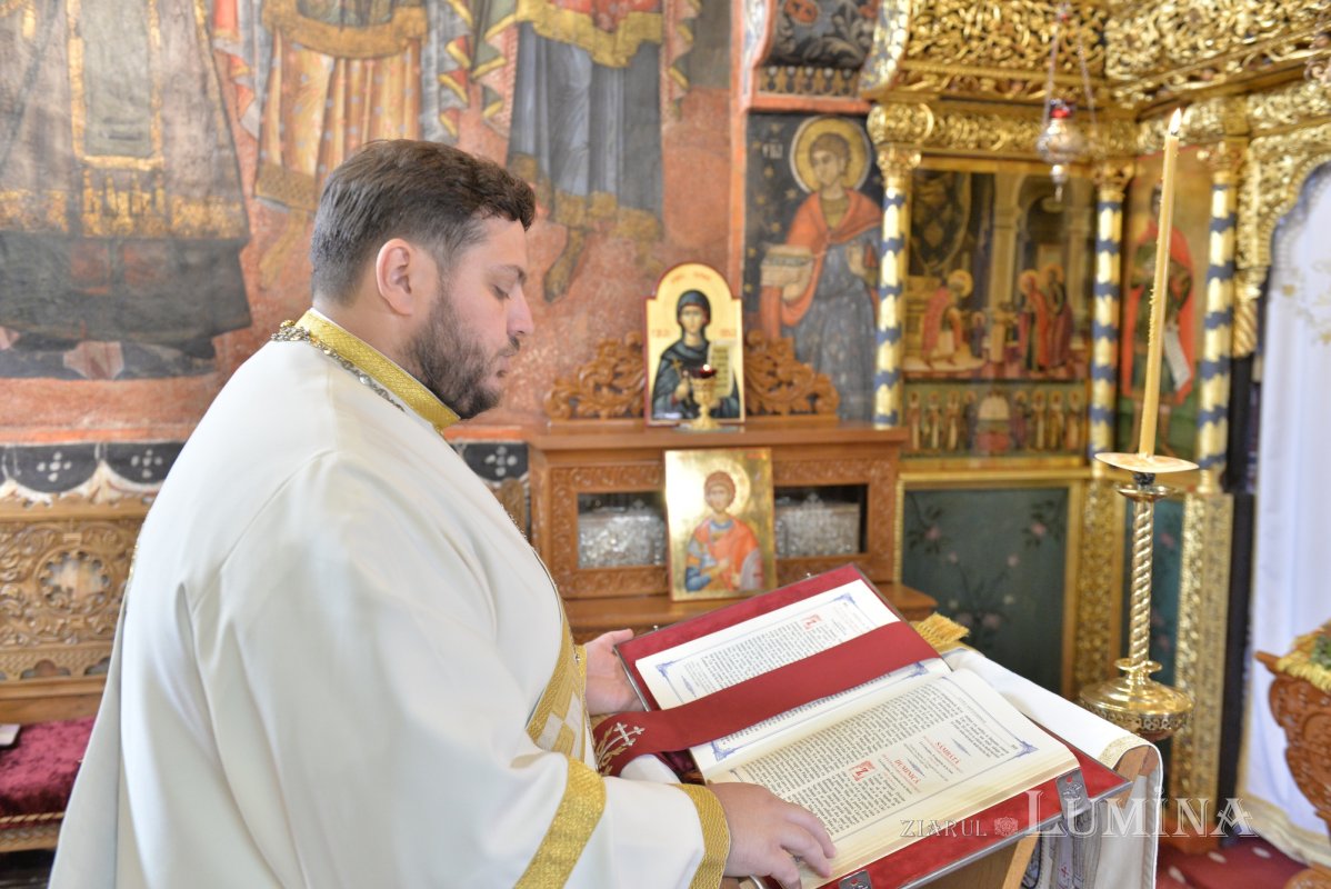 Lepădarea de sine - o înviere spirituală din mormântul narcisismului 374585