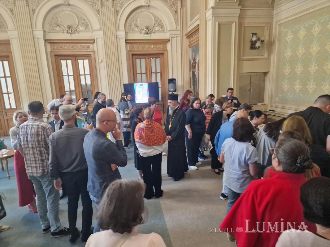 Imnul Acatist al Maicii Domnului celebrat la Biblioteca Centrală Universitară „Carol I” 374886