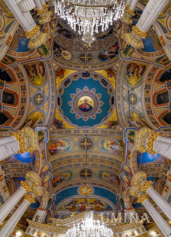 Sclipirile Luminii: Biserica „Buna Vestire” din Brăila 374928