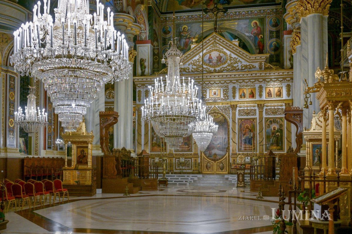 Sclipirile Luminii: Biserica „Buna Vestire” din Brăila 374929