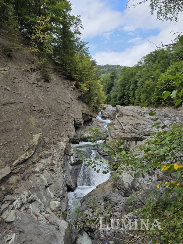 Turist în Țara Vrancei 374803