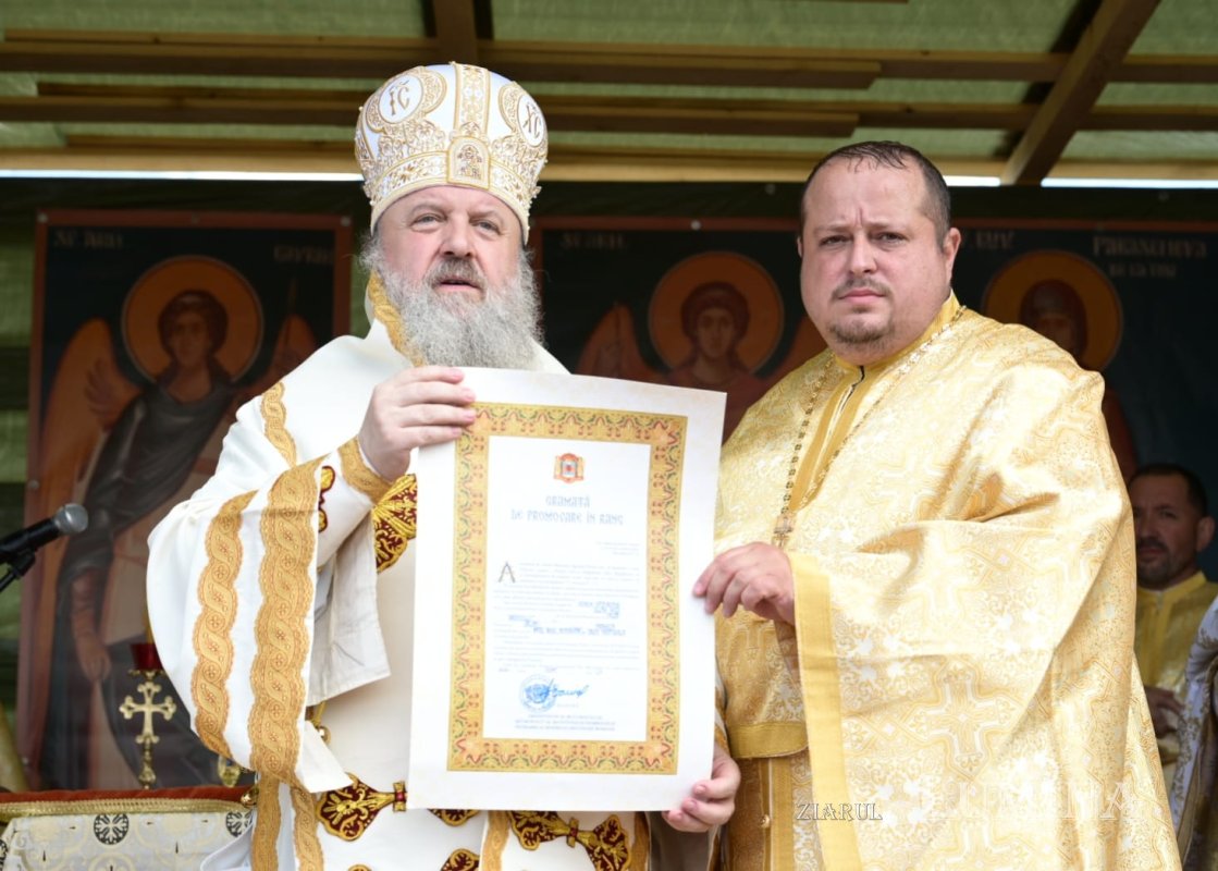 Bucurie duhovnicească într-o comunitate prahoveană 375079