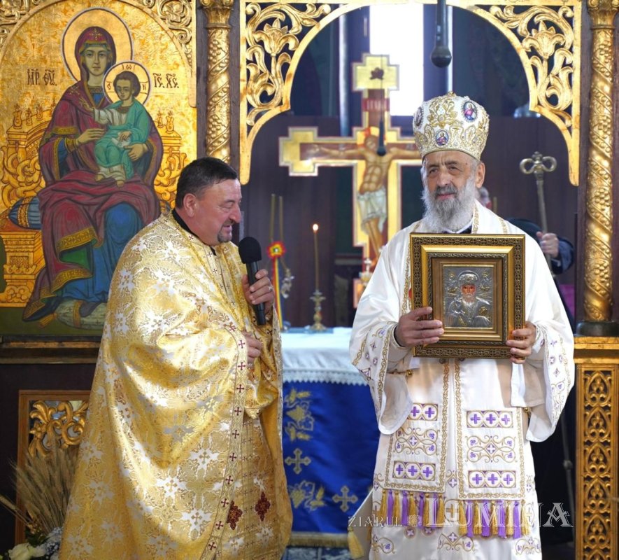 Episcopul Ioan Mihălțan, omagiat la împlinirea a 100 de ani de la naștere 375190