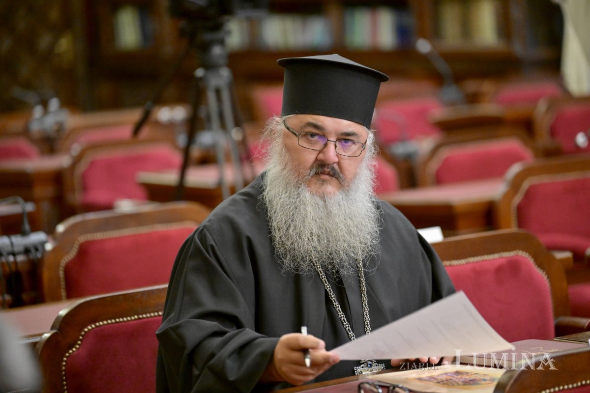 Ședință de lucru a Sinodului Mitropoliei Munteniei și Dobrogei 375289