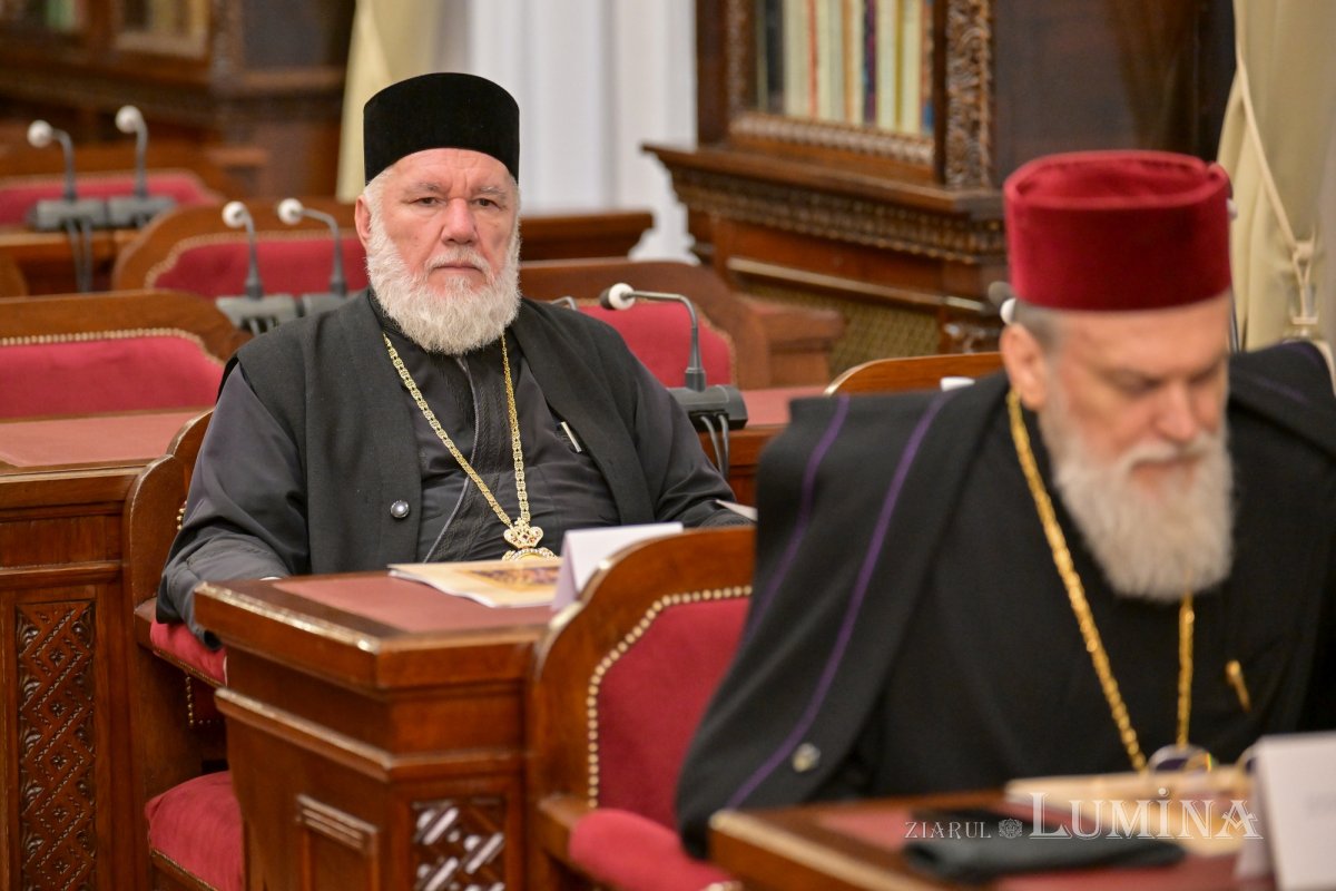 Ședință de lucru a Sinodului Mitropoliei Munteniei și Dobrogei 375290