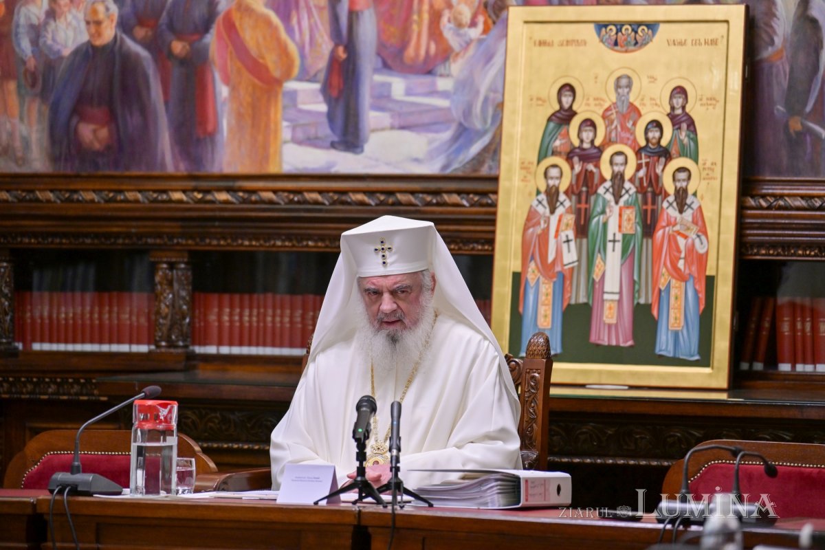 Ședință de lucru a Sinodului Mitropoliei Munteniei și Dobrogei 375297