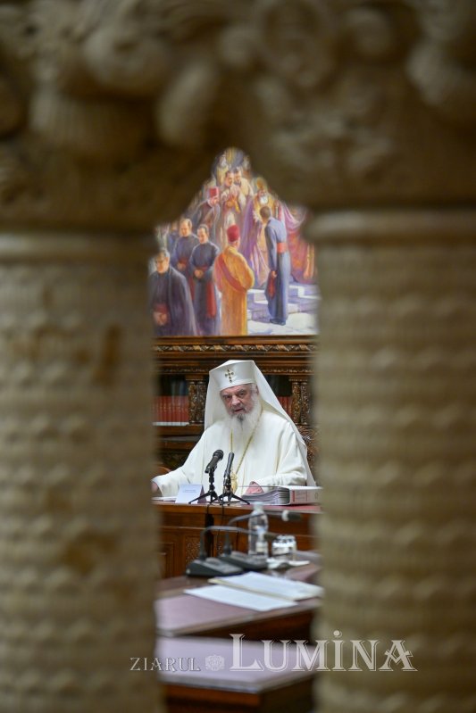 Ședință de lucru a Sinodului Mitropoliei Munteniei și Dobrogei 375299