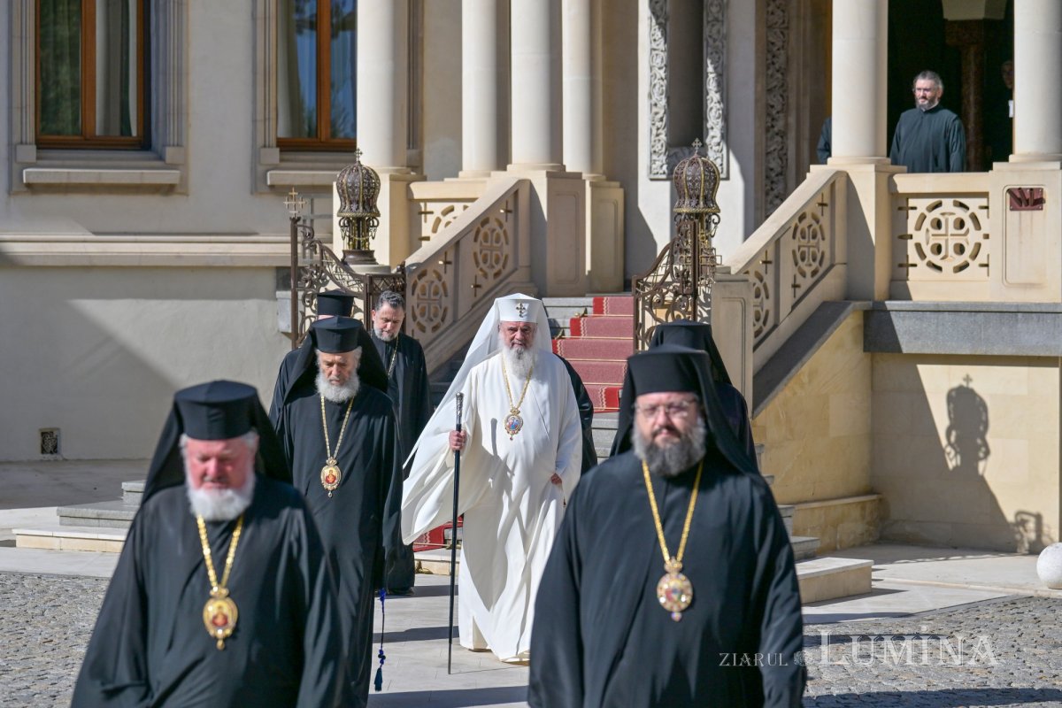 Rugăciune şi recunoştinţă la 19 ani de patriarhat ai Preafericitului Părinte Daniel 375416
