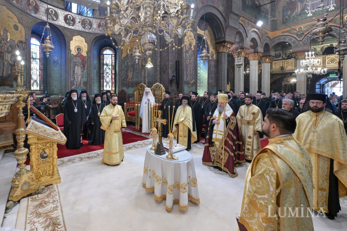 Rugăciune şi recunoştinţă la 19 ani de patriarhat ai Preafericitului Părinte Daniel 375419