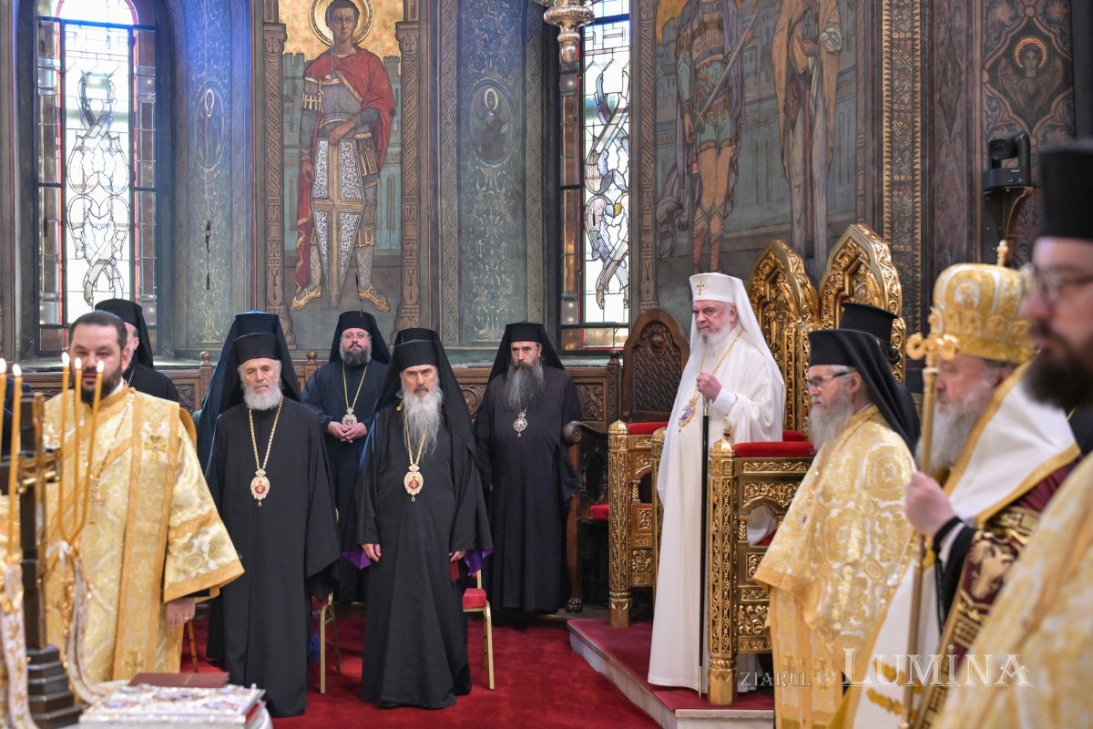 Rugăciune şi recunoştinţă la 19 ani de patriarhat ai Preafericitului Părinte Daniel 375427
