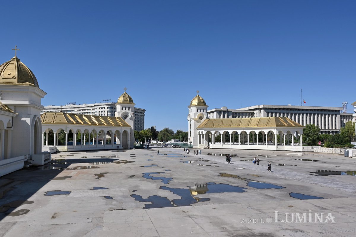 Toamna, anotimp al lucrării și al împlinirii la Catedrala Națională 375228