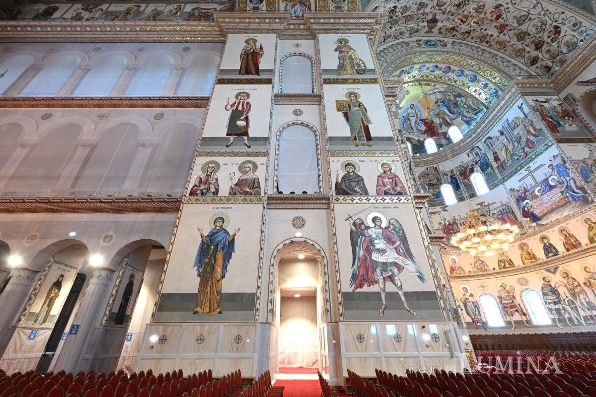Toamna, anotimp al lucrării și al împlinirii la Catedrala Națională 375243