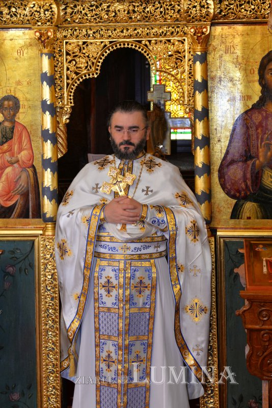 Mijlocirea Maicii Domnului, acoperământ și scut al credincioșilor 375558