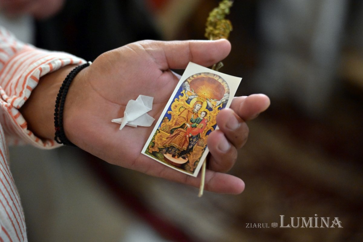 Biserica Zlătari din Bucureşti și‑a sărbătorit ocrotitorii spirituali 375783