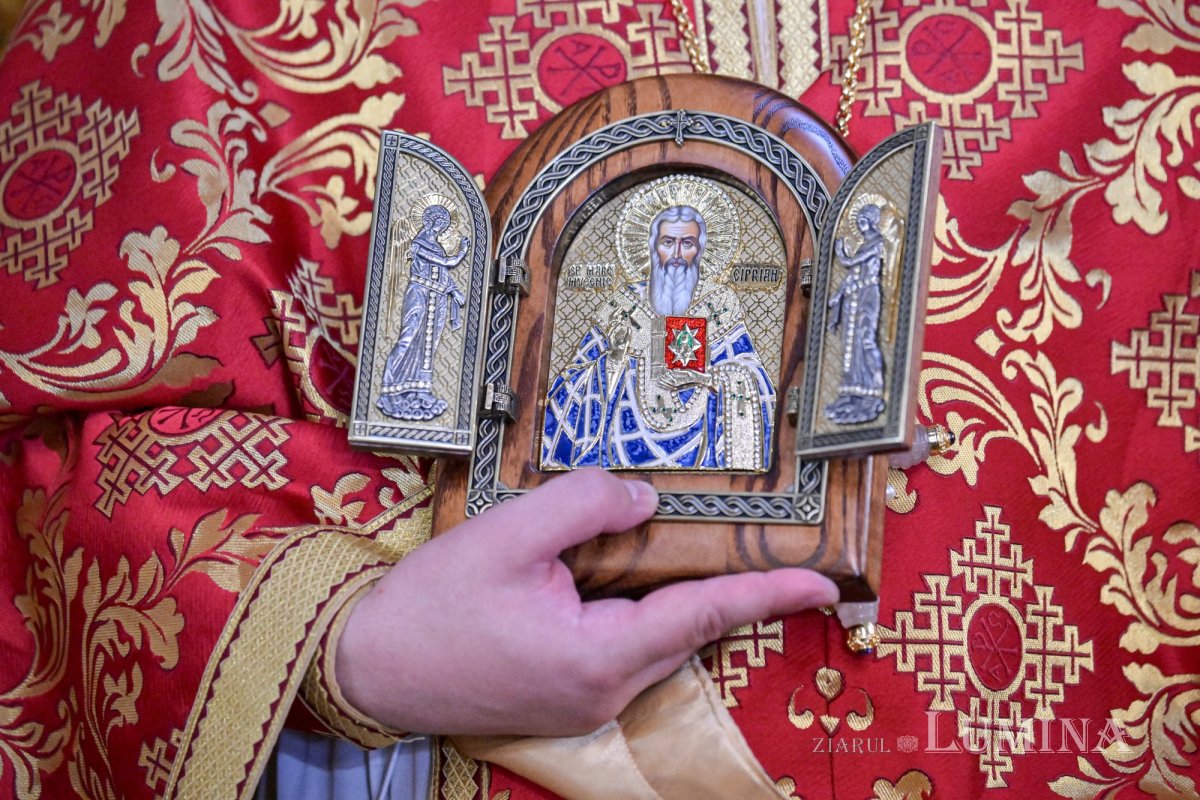 Biserica Zlătari din Bucureşti și‑a sărbătorit ocrotitorii spirituali 375802