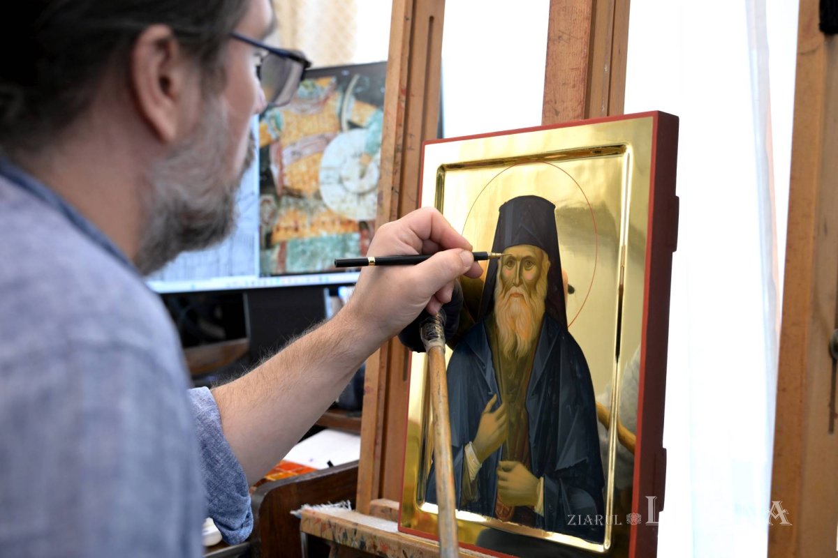 Sclipirile Luminii: În atelierul pictorilor iconari Mihaela şi Răzvan Bădescu 375583