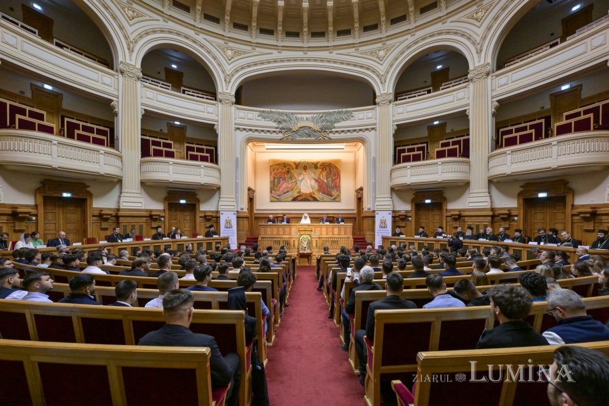 Simpozion internațional de teologie dedicat familiei creștine la Bucureşti  376163