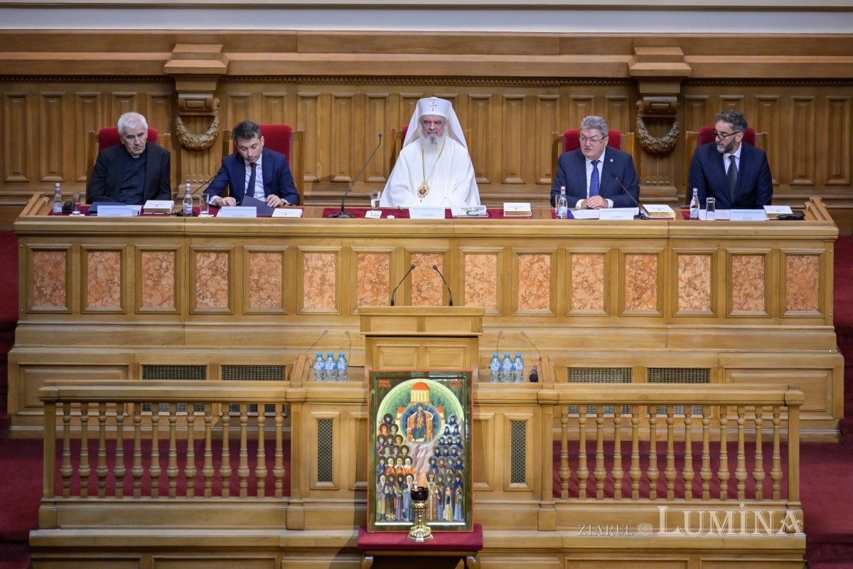 Simpozion internațional de teologie dedicat familiei creștine la Bucureşti  376181