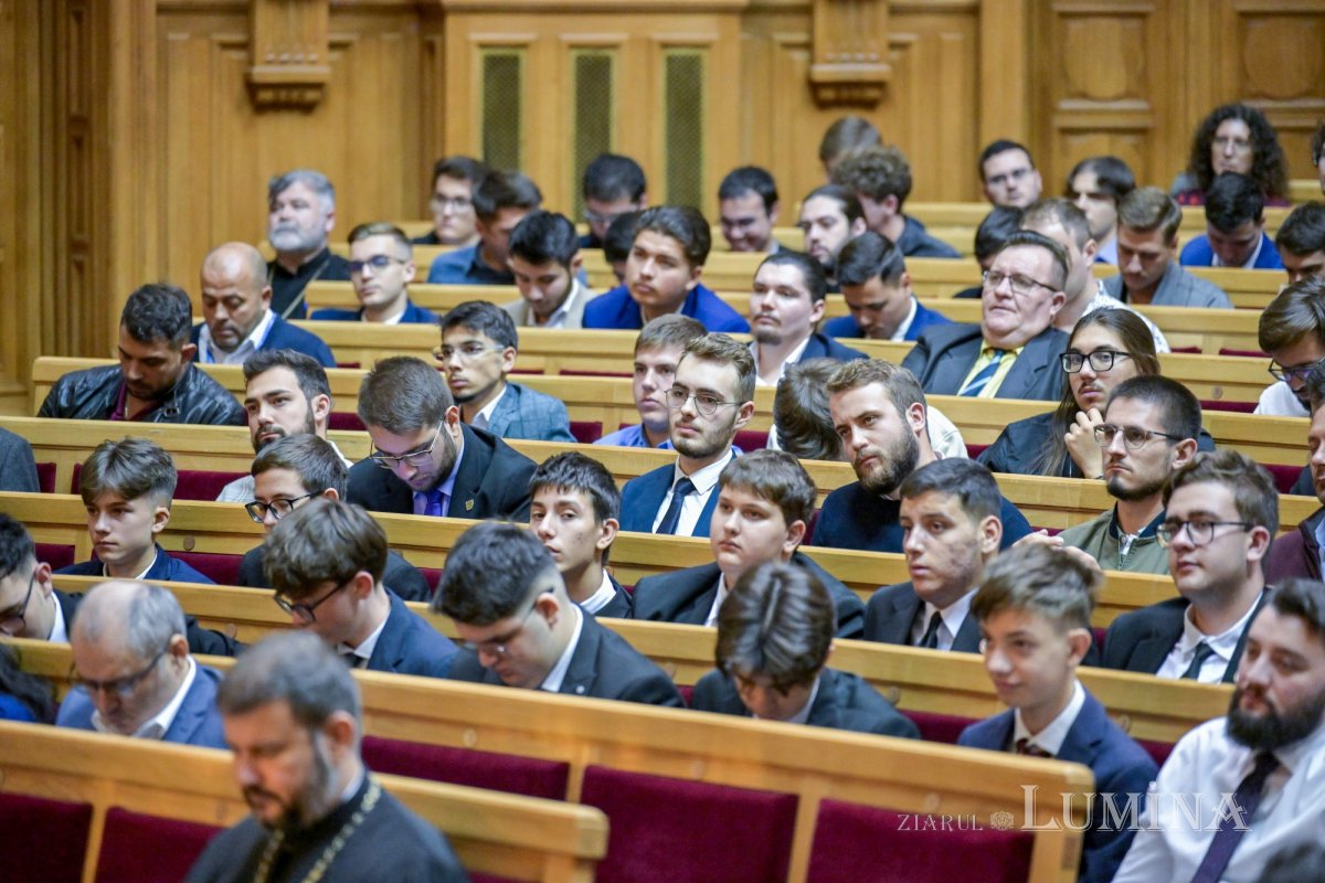 Simpozion internațional de teologie dedicat familiei creștine la Bucureşti  376198