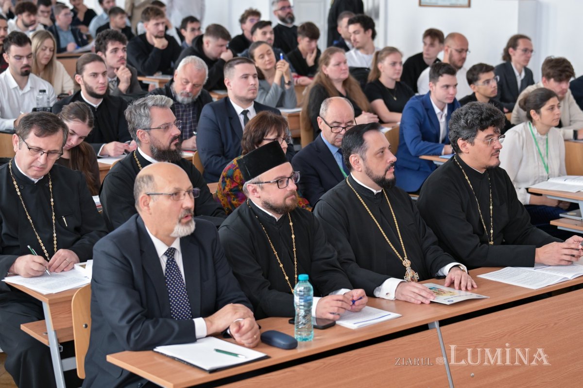 A treia sesiune de comunicări în cadrul Simpozionului Internațional de Teologie de la București 376303