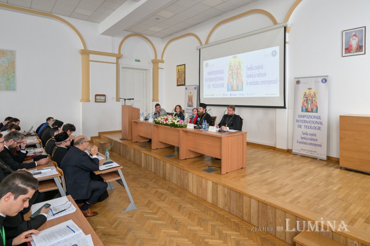 A treia sesiune de comunicări în cadrul Simpozionului Internațional de Teologie de la București 376313