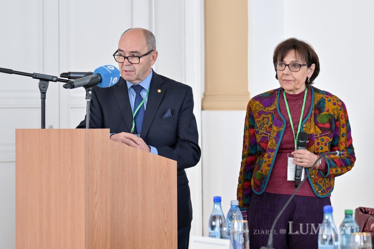 A treia sesiune de comunicări în cadrul Simpozionului Internațional de Teologie de la București 376322
