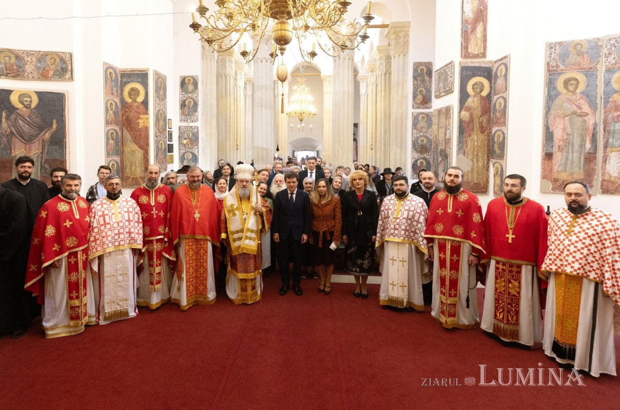 Preşedintele României la hramul bisericii Palatului Cotroceni 376340