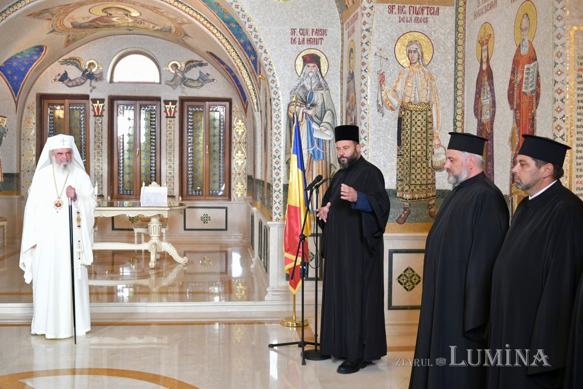 Oaspeți din Serbia la Reședința Patriarhală din București 376468
