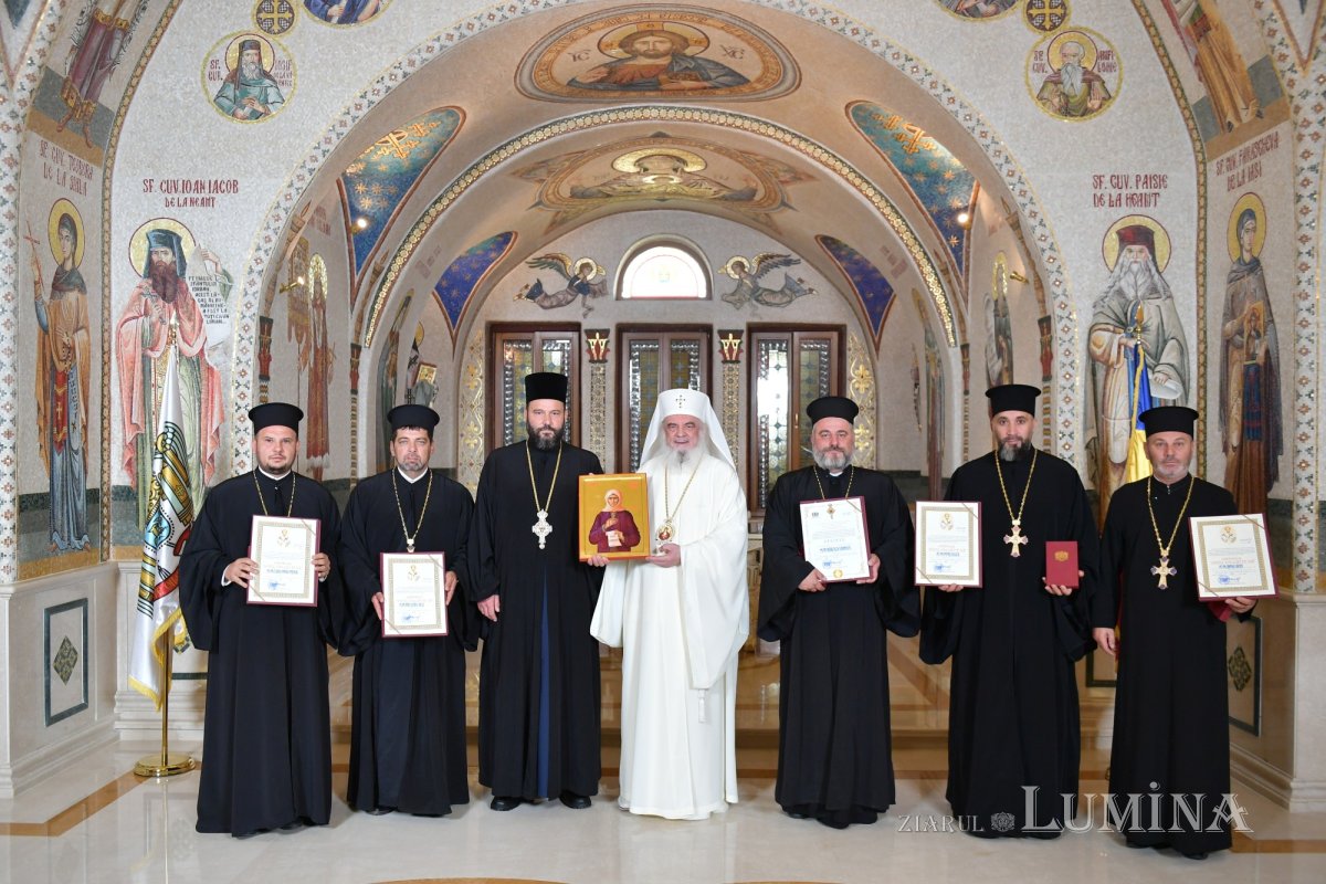Oaspeți din Serbia la Reședința Patriarhală din București 376479