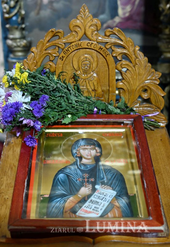 Popas de rugăciune la Parohia „Sfântul Anton”-Curtea Veche din București 376993