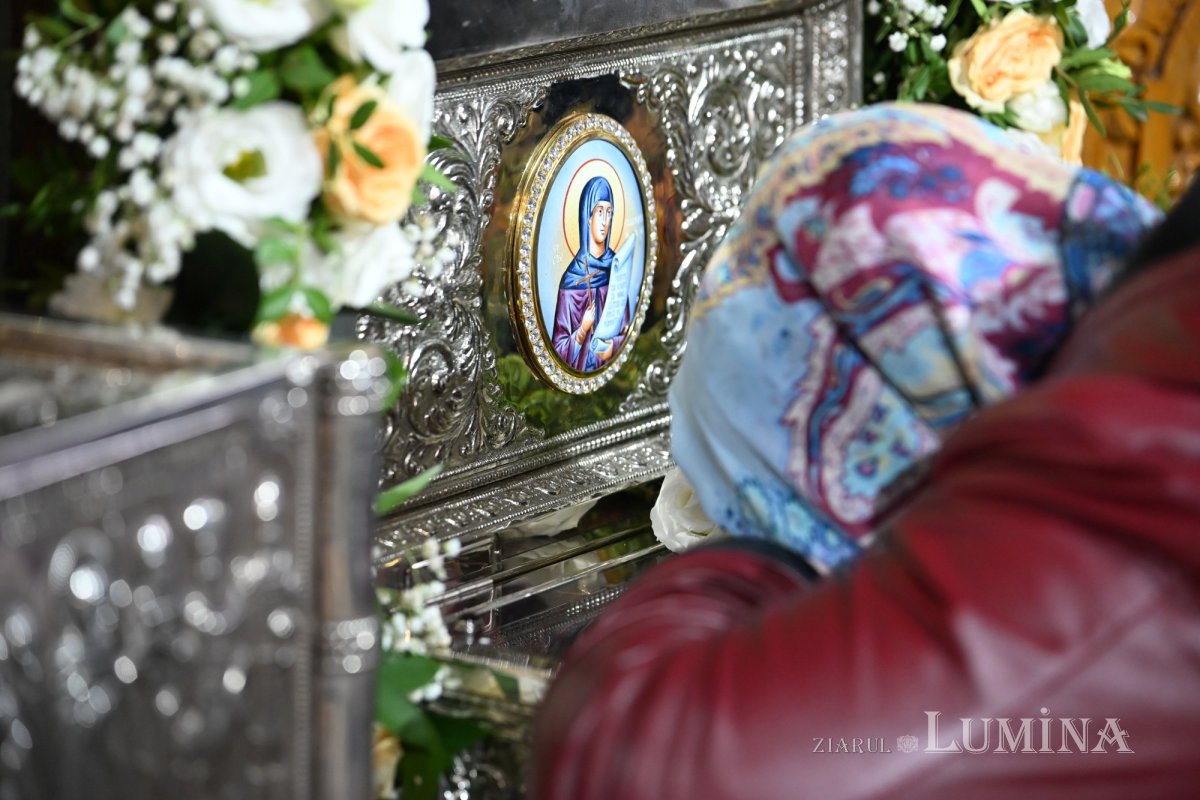 Popas de rugăciune la Parohia „Sfântul Anton”-Curtea Veche din București 376994