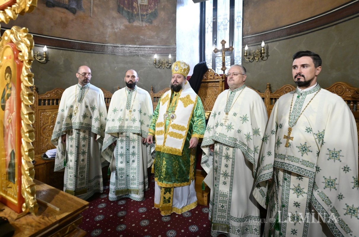 Popas de rugăciune la Parohia „Sfântul Anton”-Curtea Veche din București 376998
